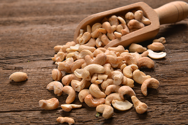 Geröstete Cashews zeichnen sich durch ihr schmackhaft nussiges Aroma aus